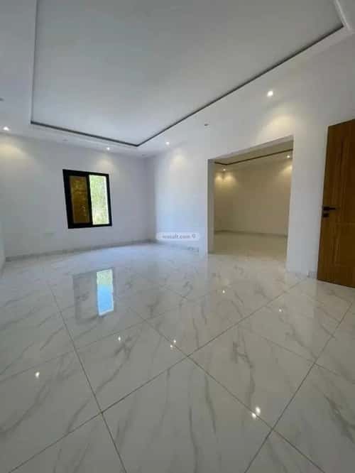 5 bedroom apartment in Al Marwa 4