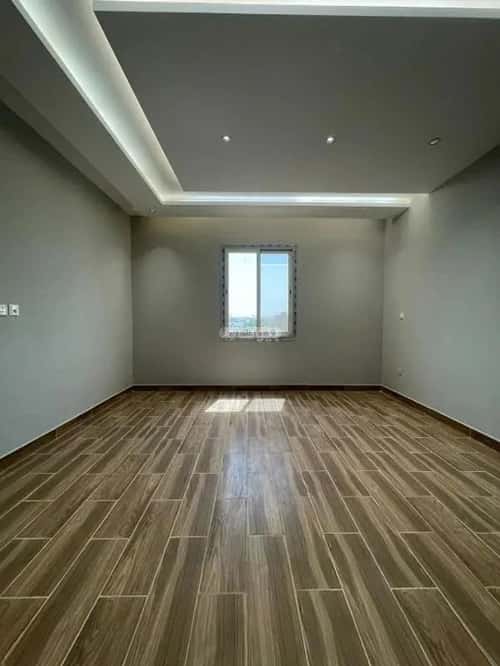 7 bedroom apartment in Al Aziziyah 5