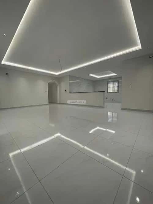 7 bedroom apartment in Al Aziziyah 6