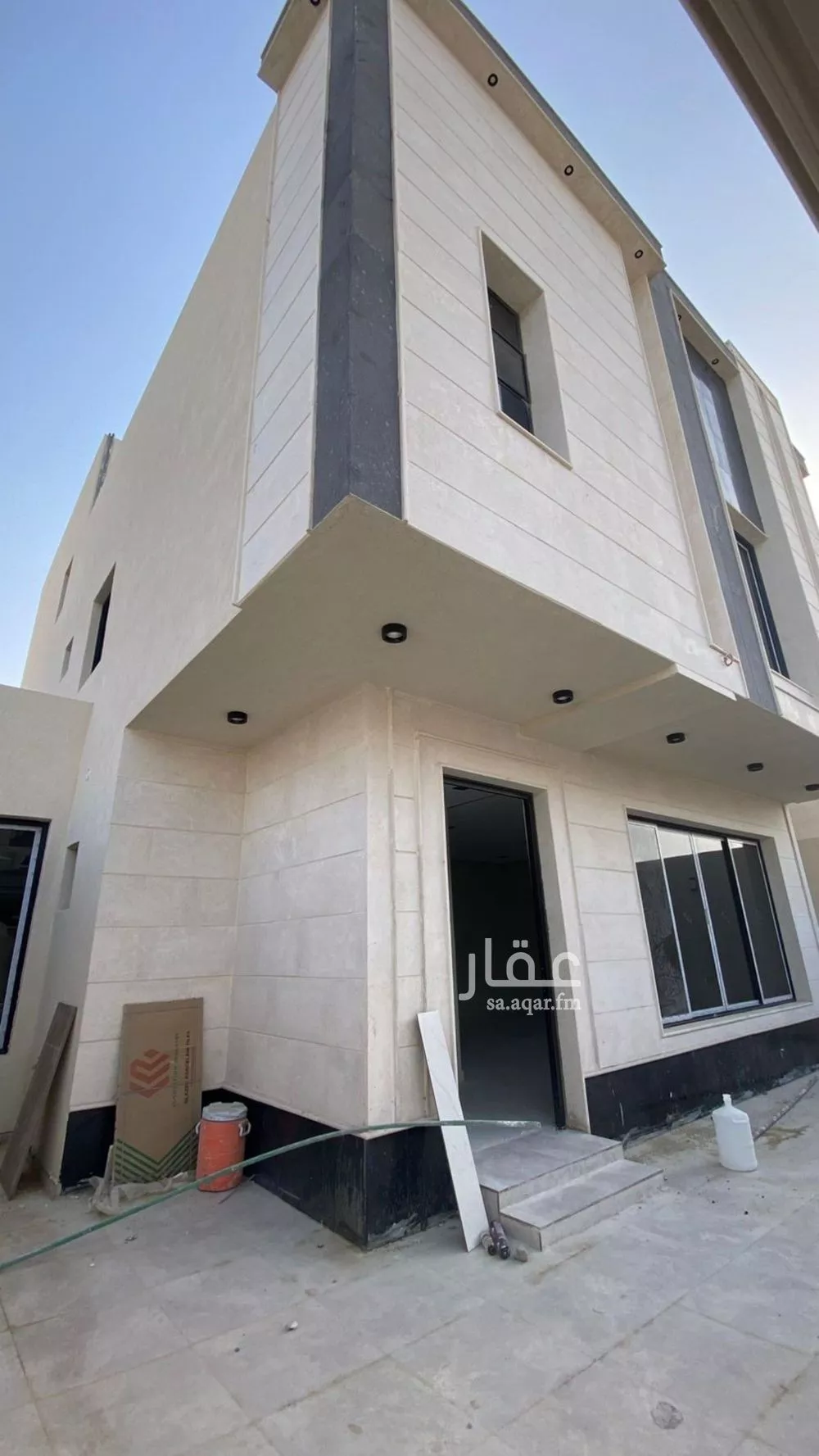فيلا 7 غرف في الشراع 9