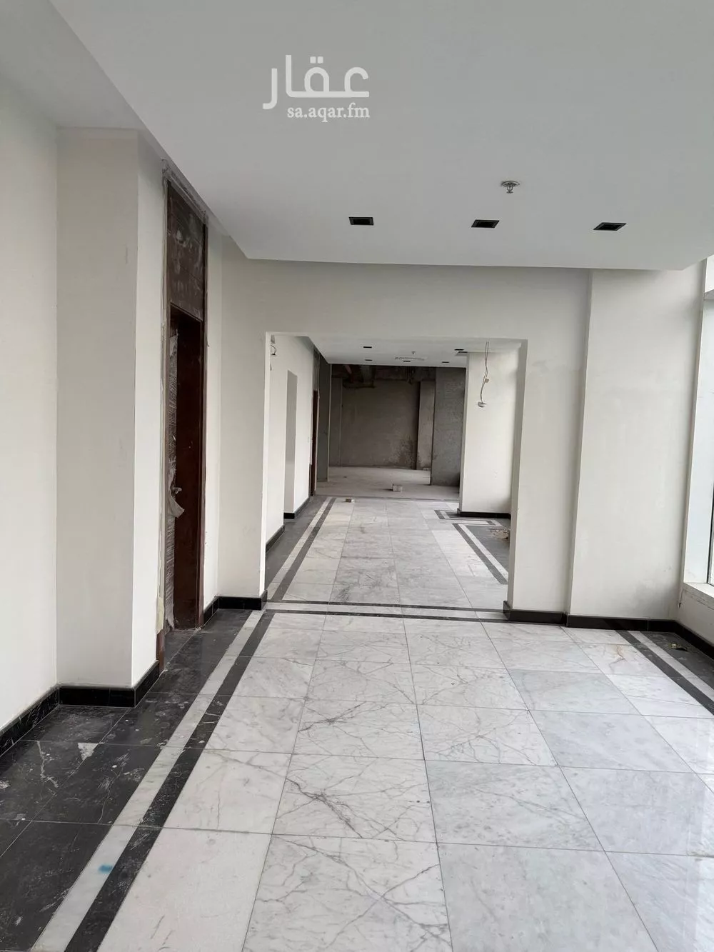 8100 sqm office in Al Olaya 4