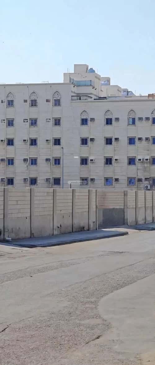شقة 7 غرف في الجامعة 8