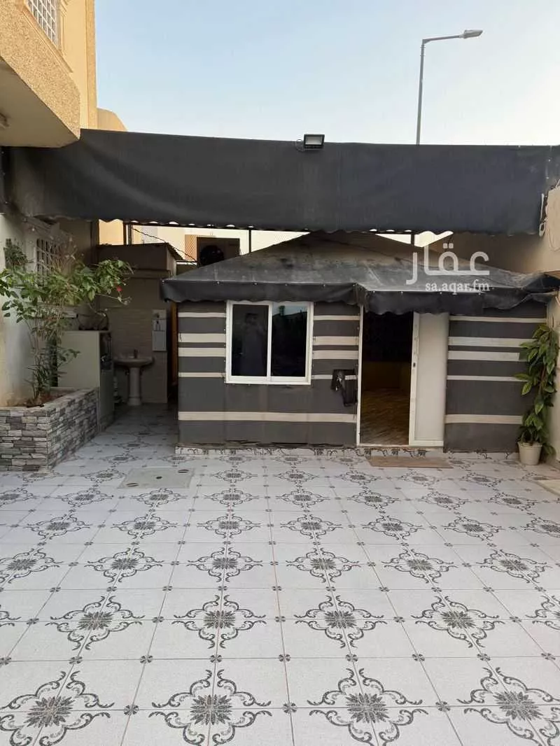 شقة 7 غرف في النظيم 1