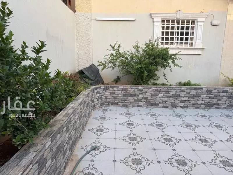 شقة 7 غرف في النظيم 5