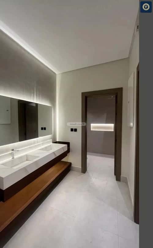 فيلا 8 غرف في الواحة 4