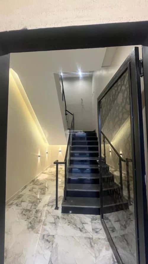 9 bedroom villa in Al Quraniyah, Jeddah 5