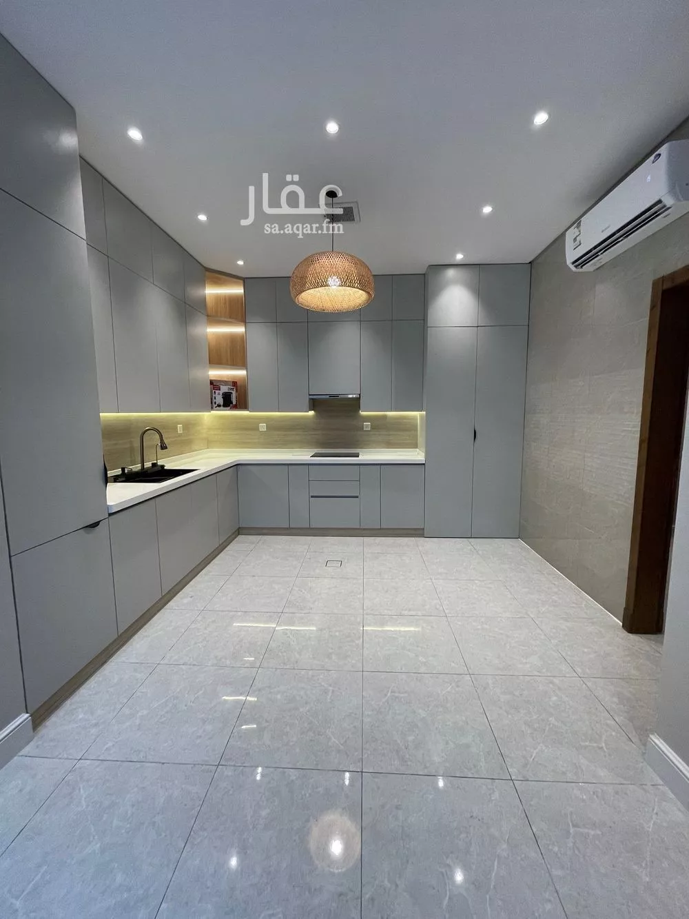 7 bedroom apartment in Al Wurud 2