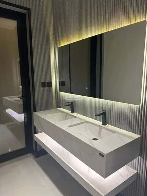 5 bedroom villa in Al Shiraa 1