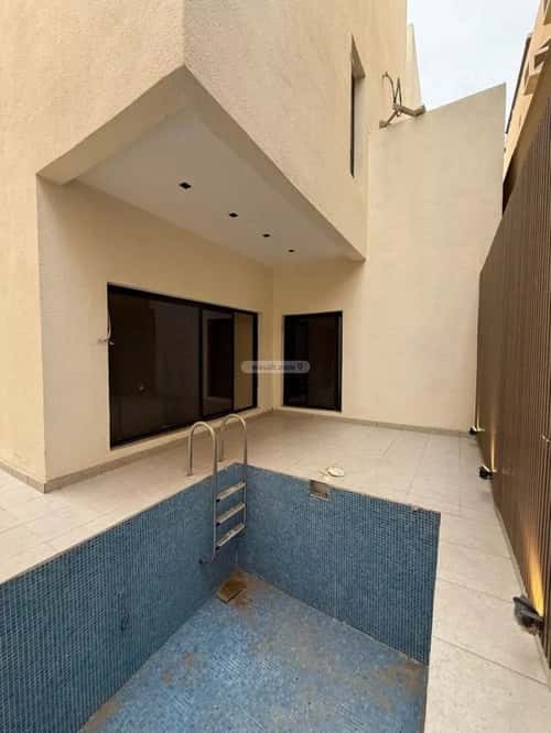 5 bedroom villa in Al Shiraa 2