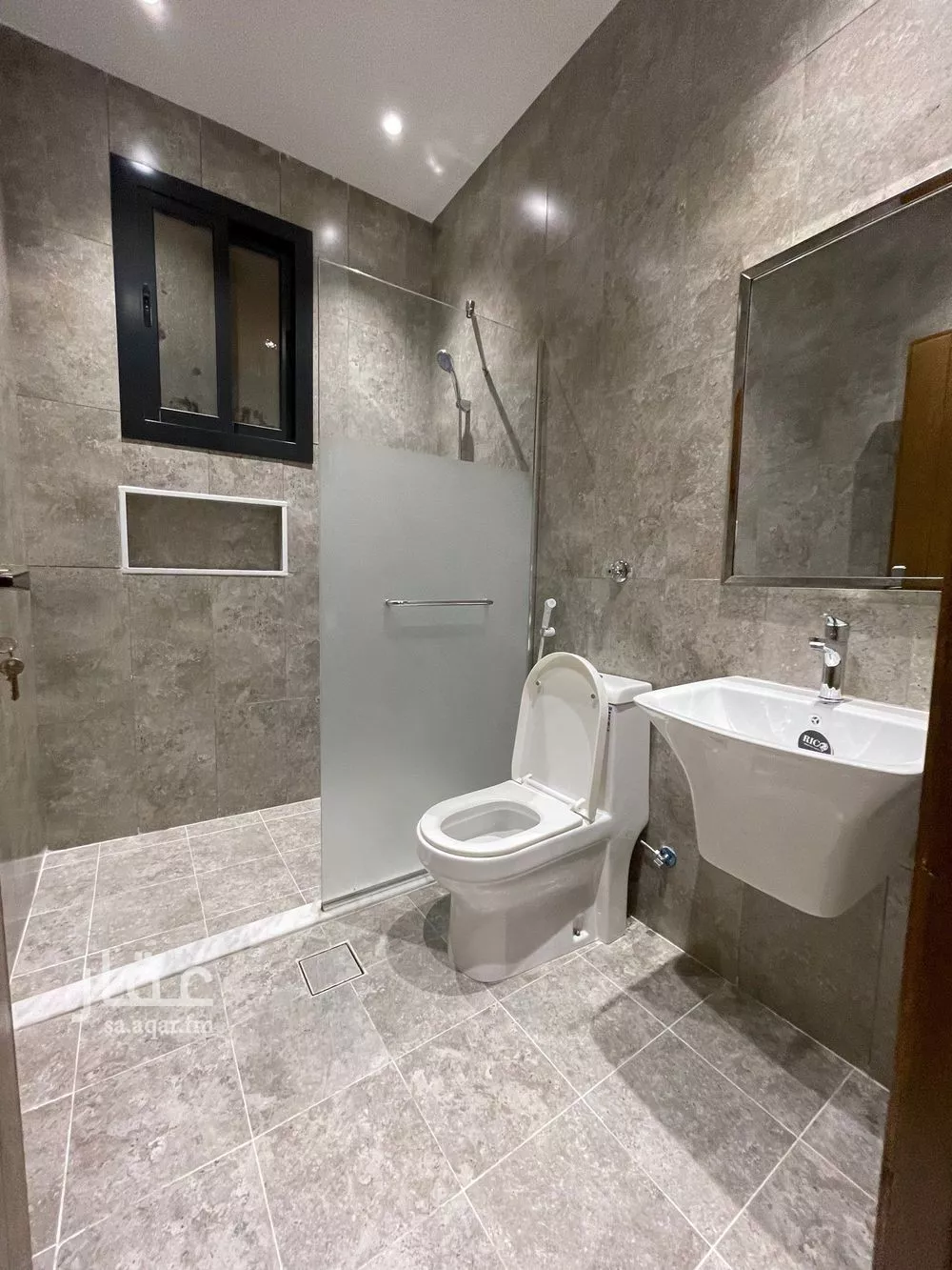 6 bedroom apartment in Al Wurud, Jeddah 13