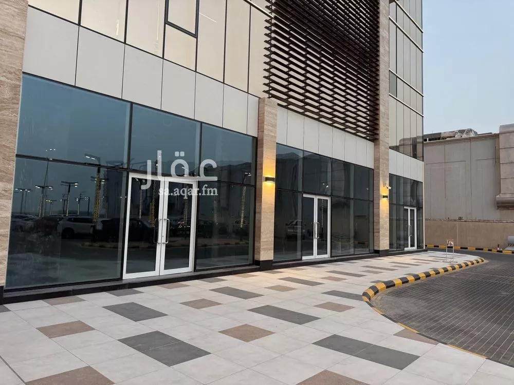 shop in Al Olaya, Eastern Province 4