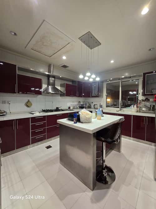 9 bedroom villa in Abhur South 19