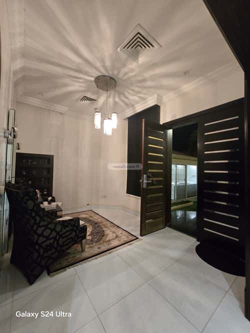 9 bedroom villa in Abhur South 5