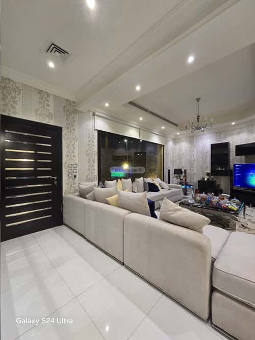 9 bedroom villa in Abhur South 4