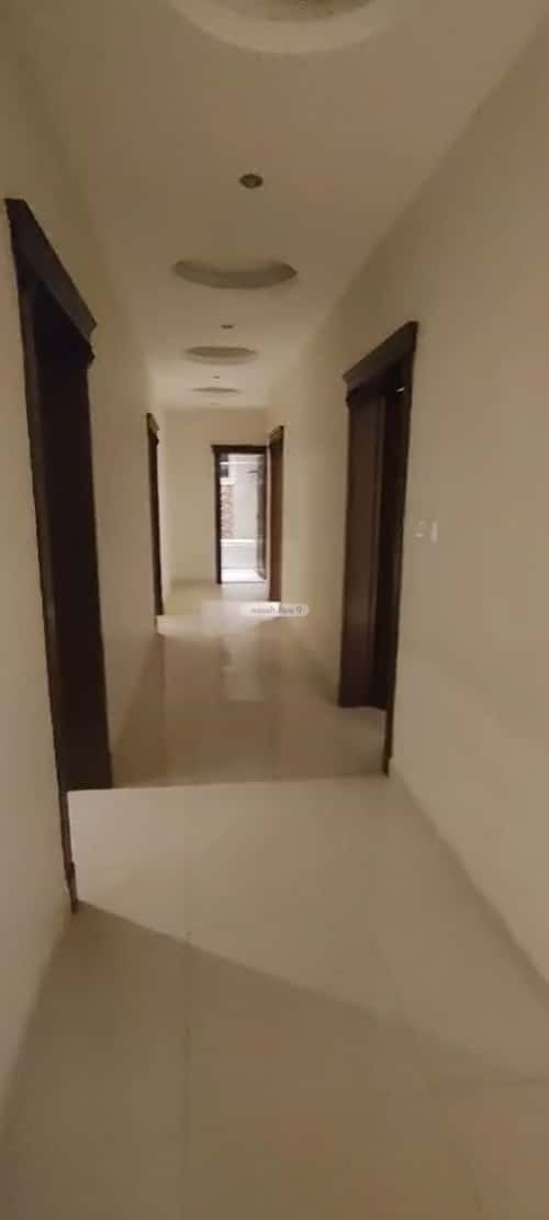 5 bedroom apartment in Al Rawdah 4