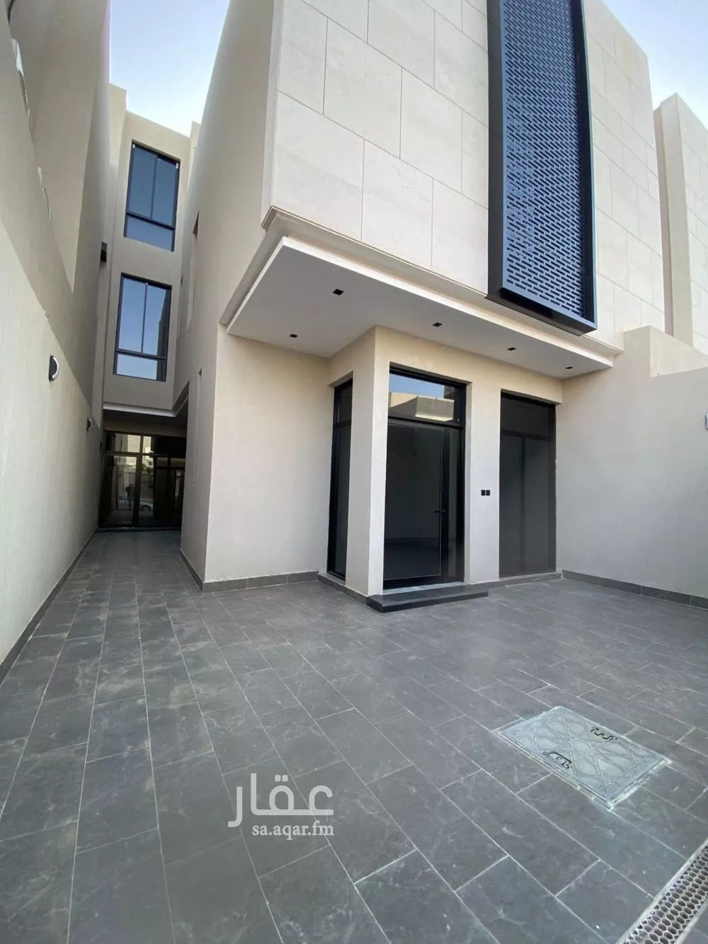6 bedroom villa in King Faisal 2
