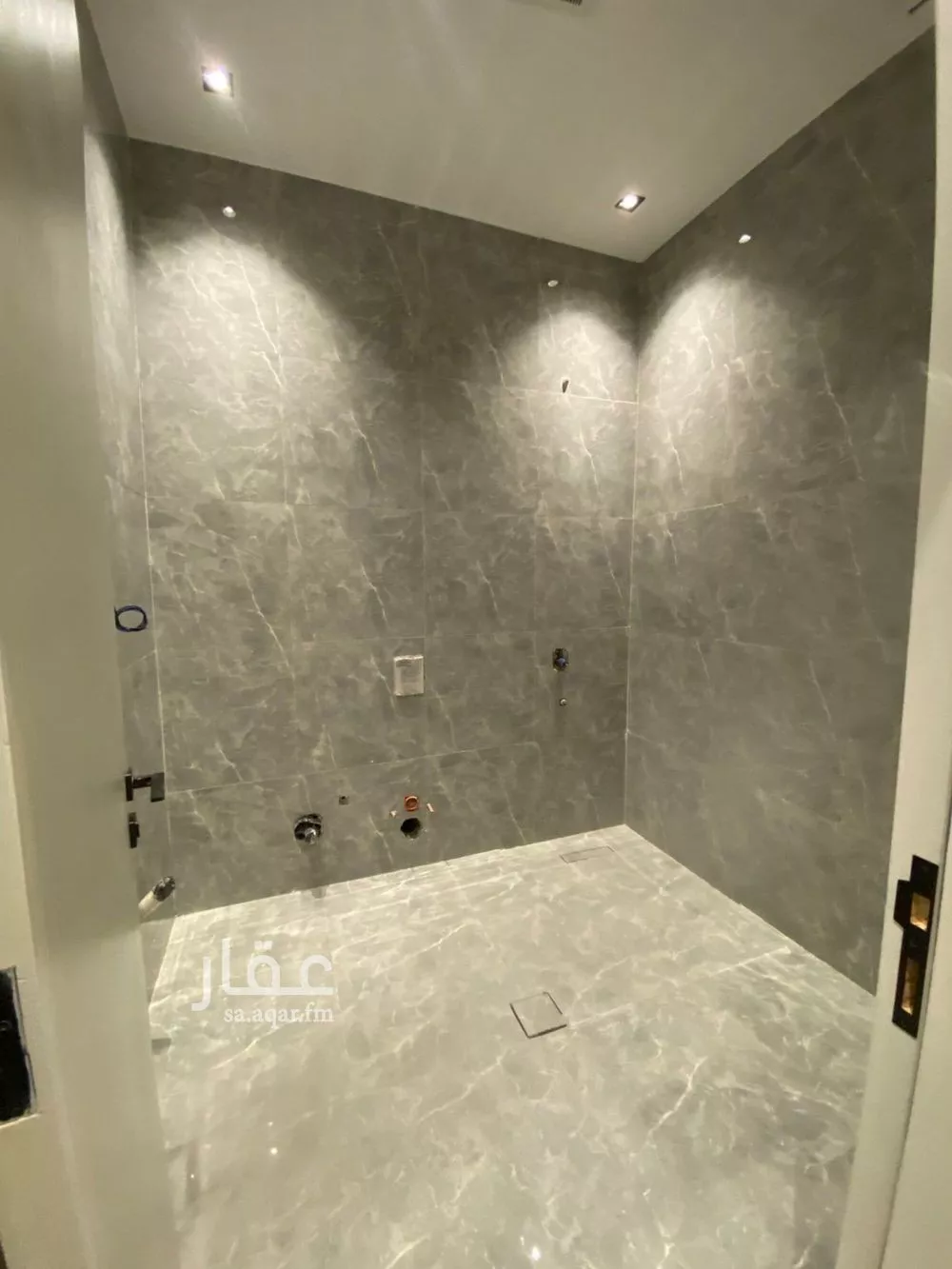 6 bedroom villa in King Faisal 13