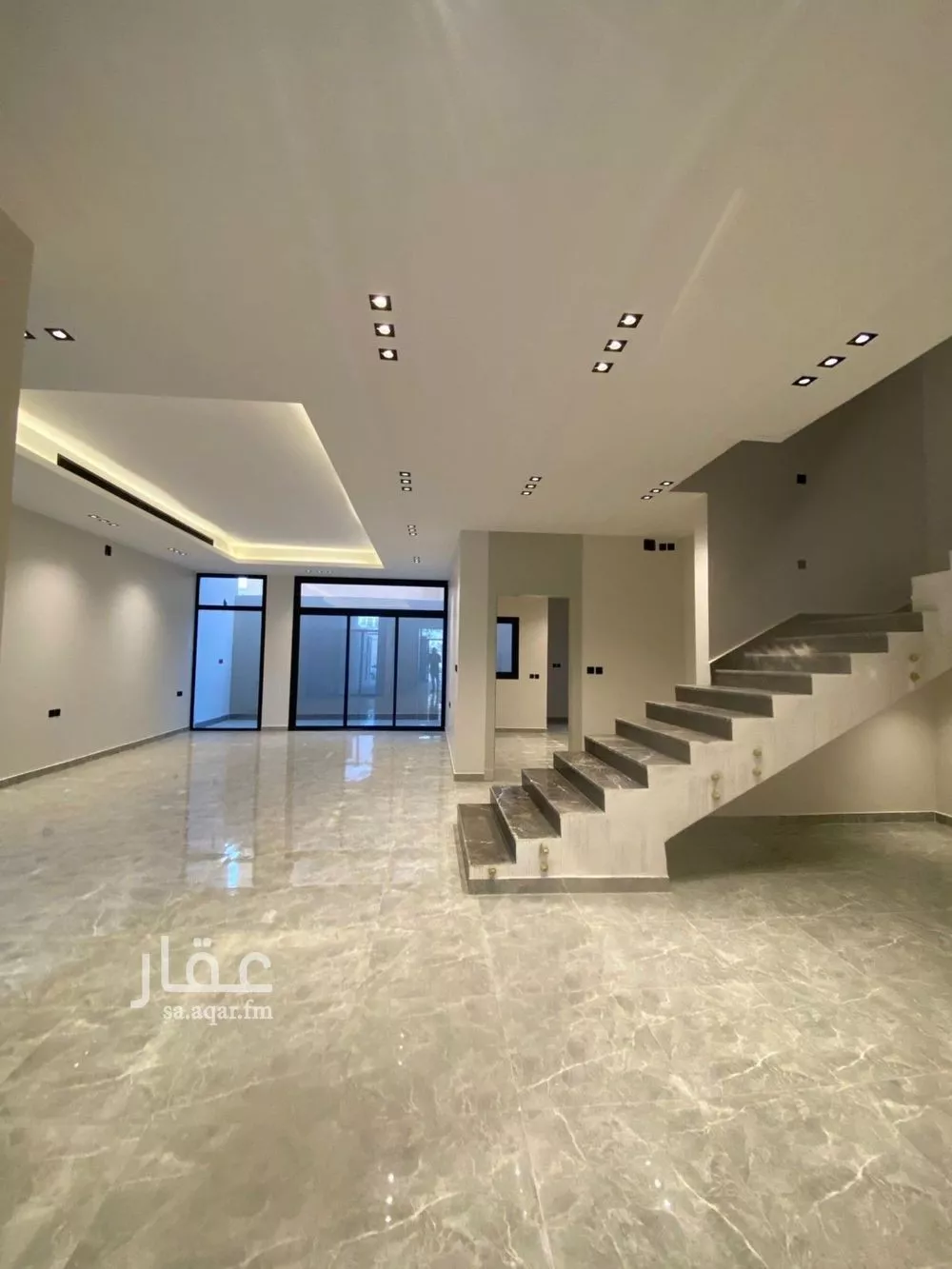 6 bedroom villa in King Faisal 7