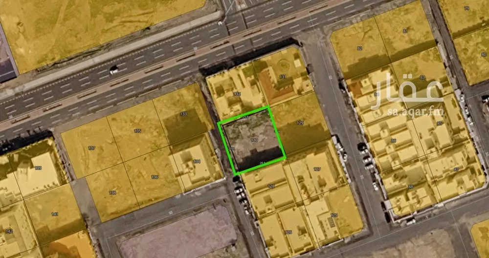 أرض 900 م² في الفروسية 4