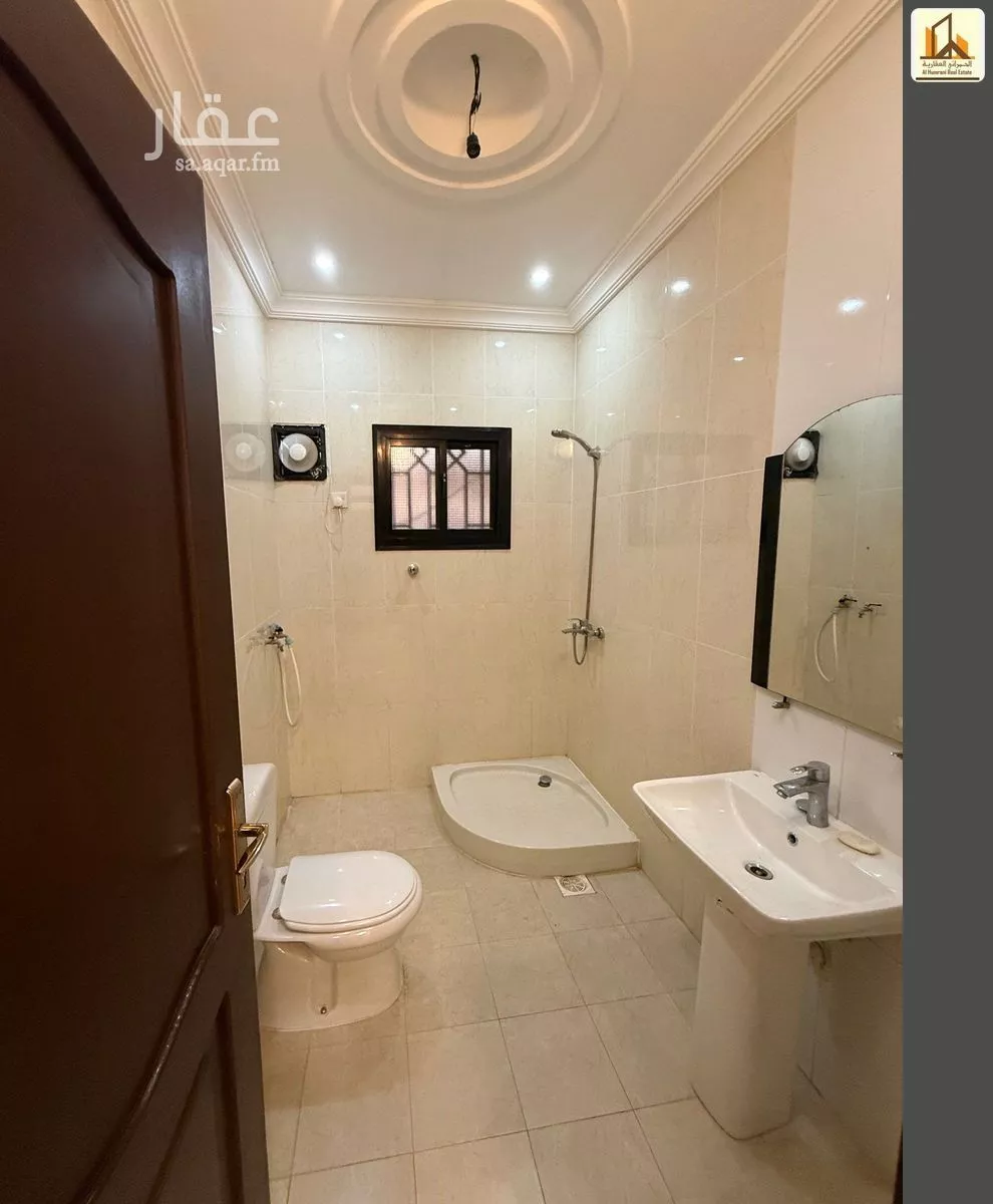 6 bedroom apartment in Al Safa 12