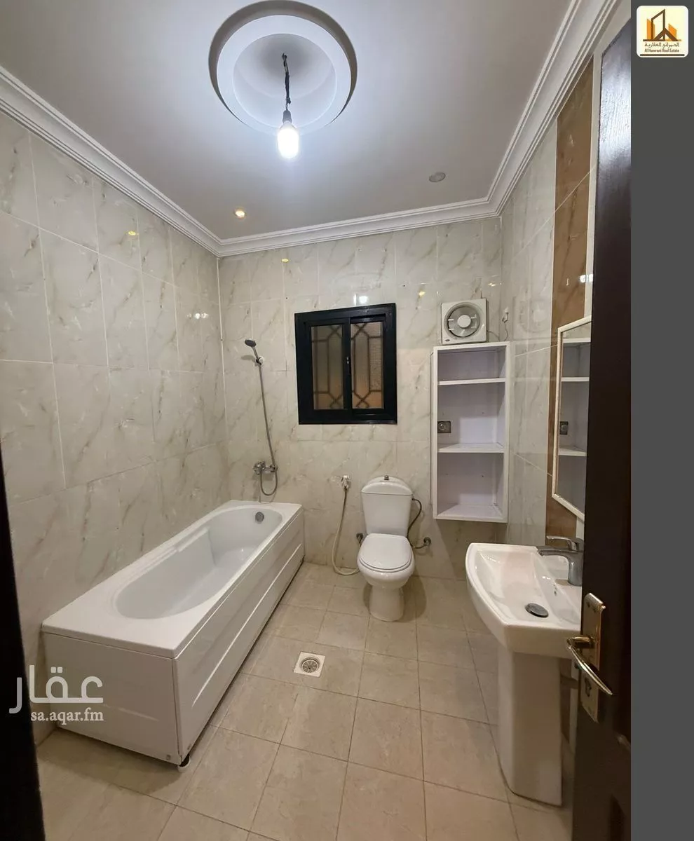 6 bedroom apartment in Al Safa 6