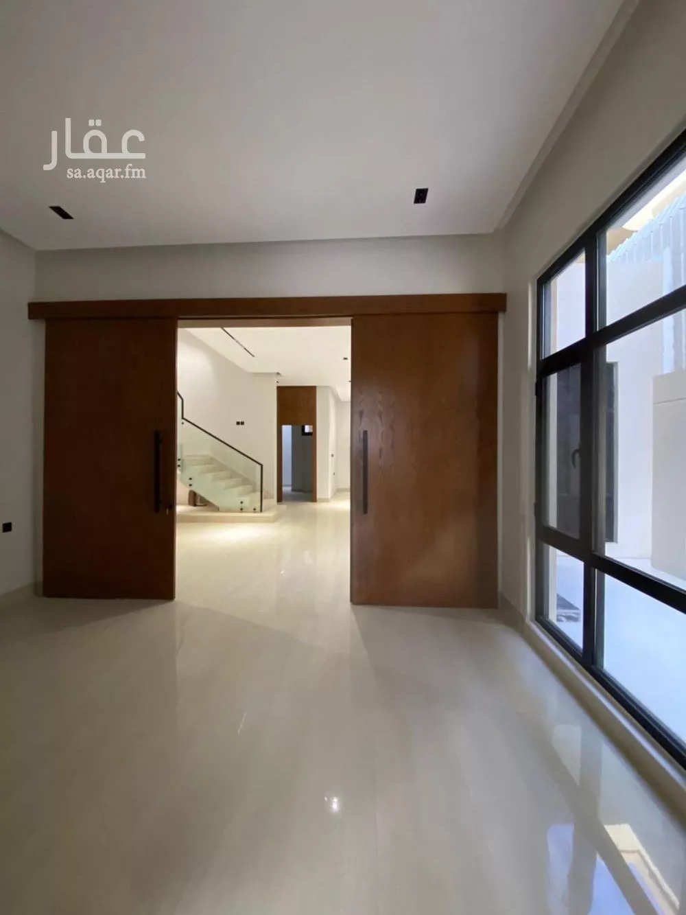 فيلا 6 غرف في الملك فيصل 23