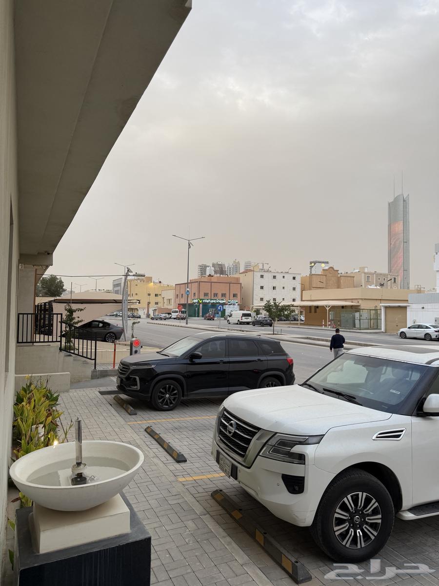 شقة 3 غرف في الملقا 31