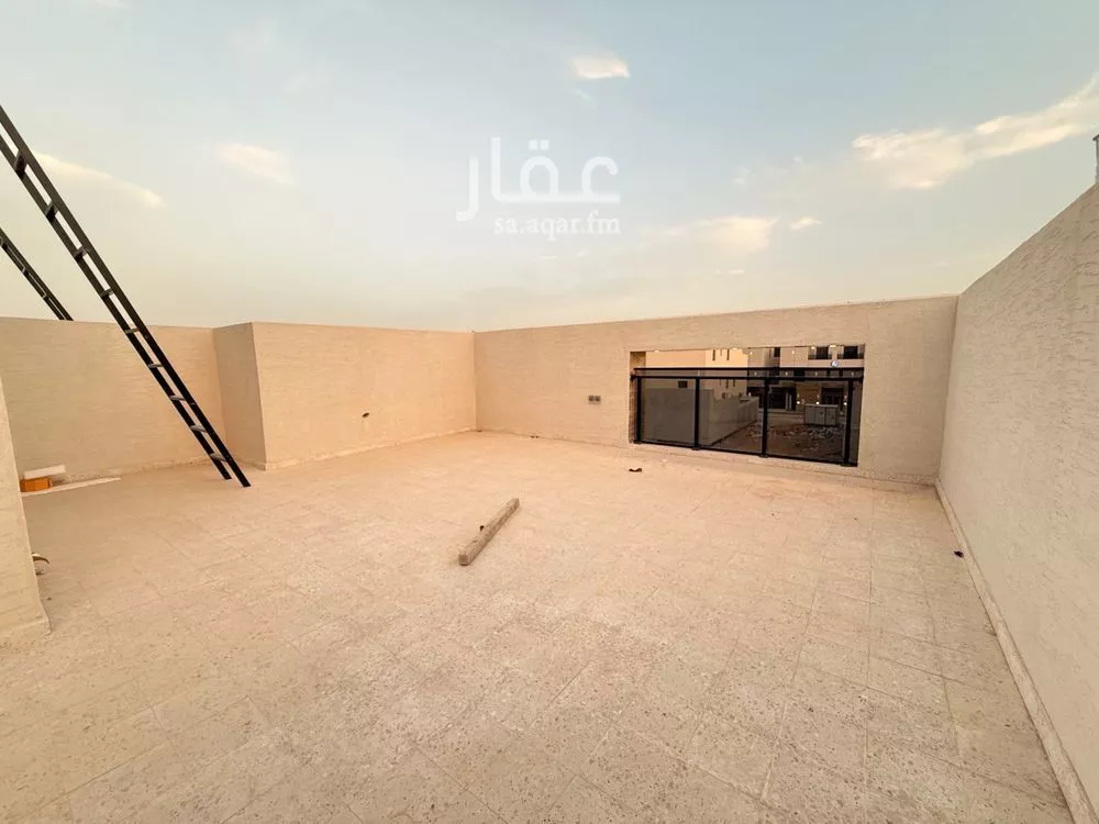 فيلا 5 غرف في الرمال 12