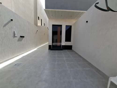 5 bedroom floor in Al Janadriyah 16