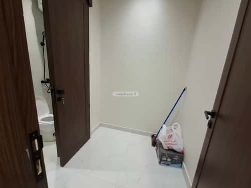 5 bedroom floor in Al Janadriyah 20