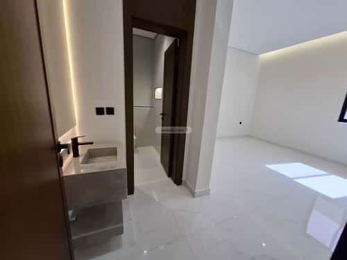5 bedroom floor in Al Janadriyah 8