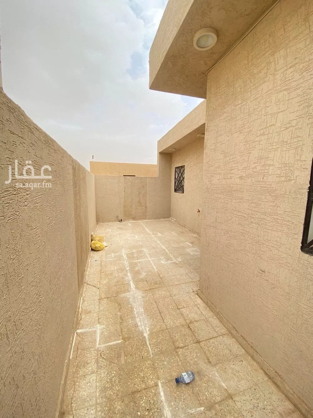 3 bedroom floor in Al Hazm 18