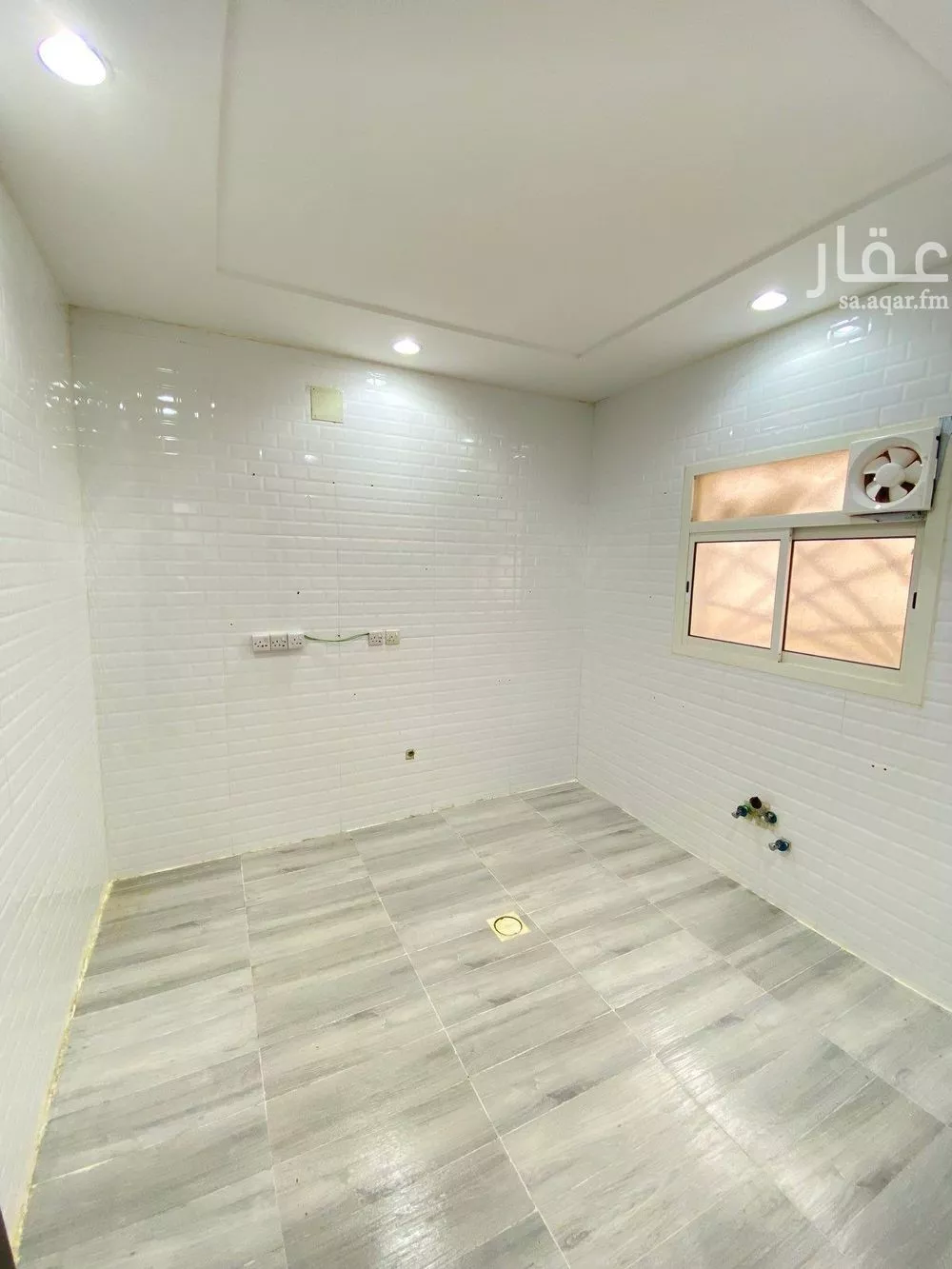 3 bedroom floor in Al Hazm 10