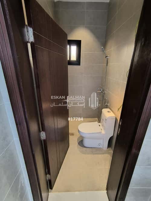 5 bedroom villa in Al Wafa 1