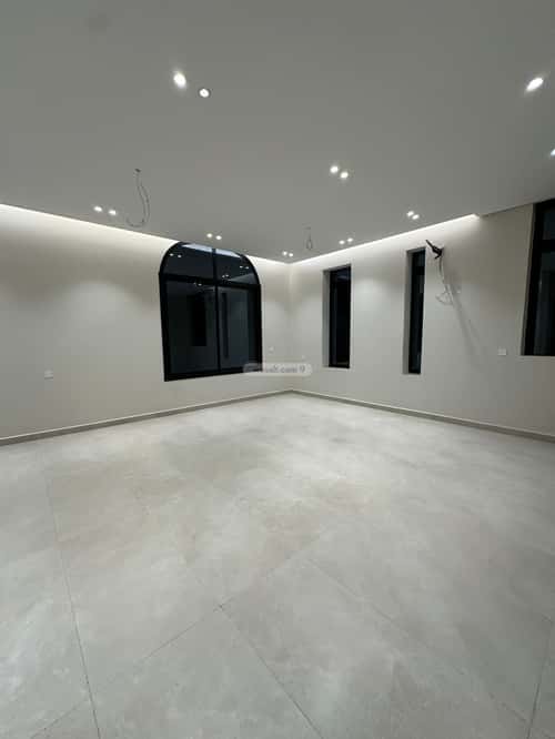 3 bedroom apartment in Al Rawdah 1