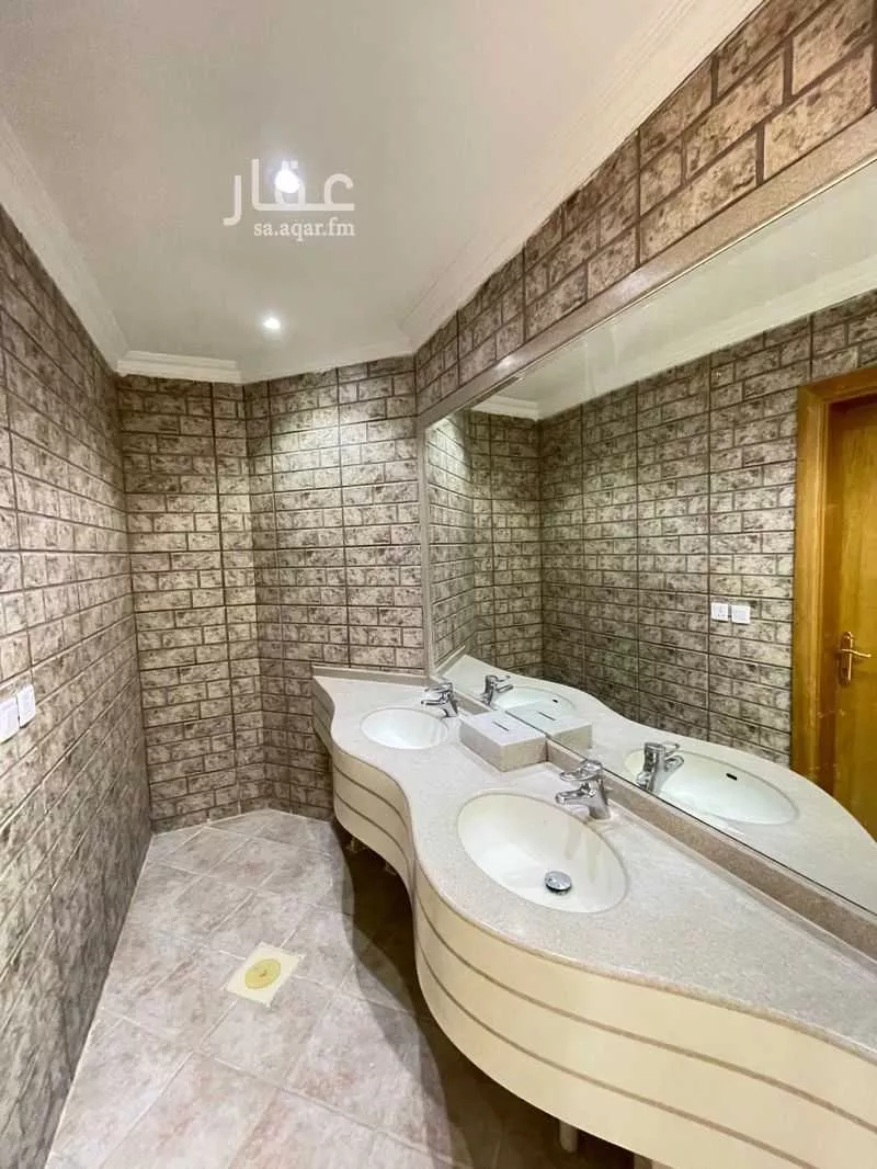 فيلا 9 غرف في المنار 5