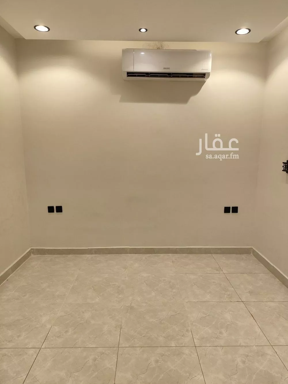 1 bedroom apartment in Al Falah 2