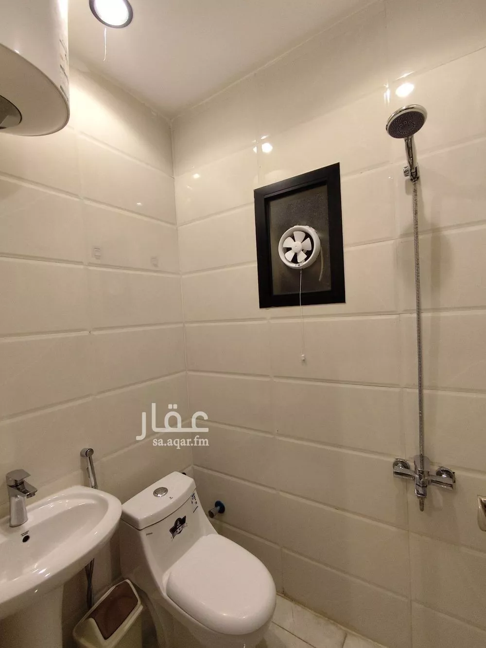 1 bedroom apartment in Al Falah 5