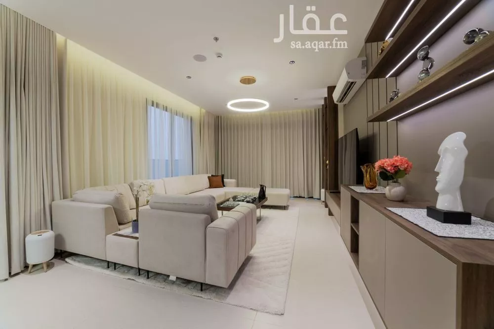 4 bedroom apartment in Ash Shati Al Gharbi, Eastern Province 17