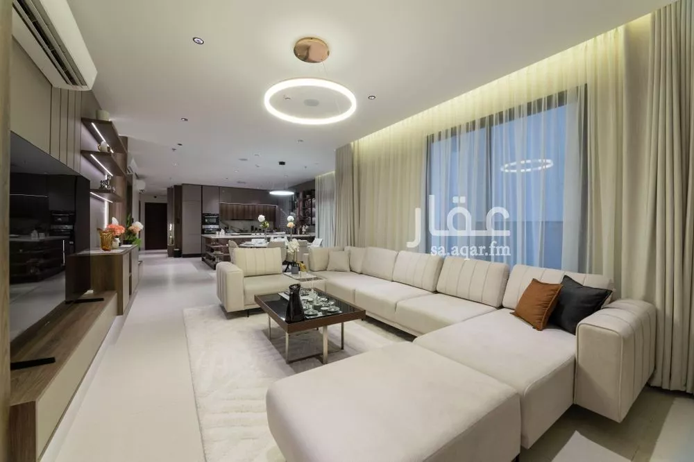 4 bedroom apartment in Ash Shati Al Gharbi, Eastern Province 9