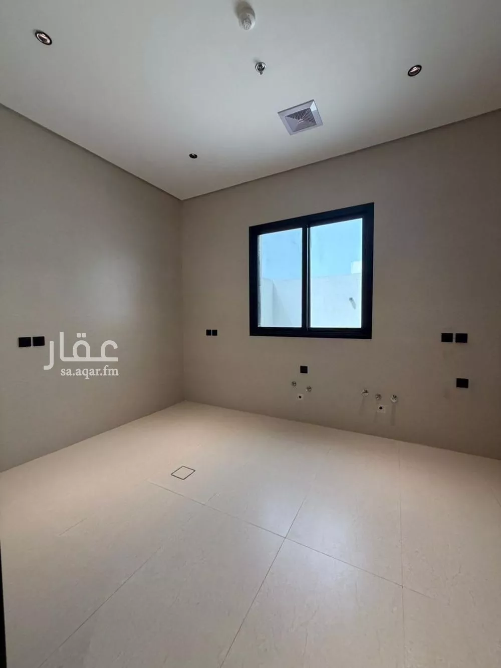 3 bedroom apartment in Ash Shati Al Gharbi, Eastern Province 10