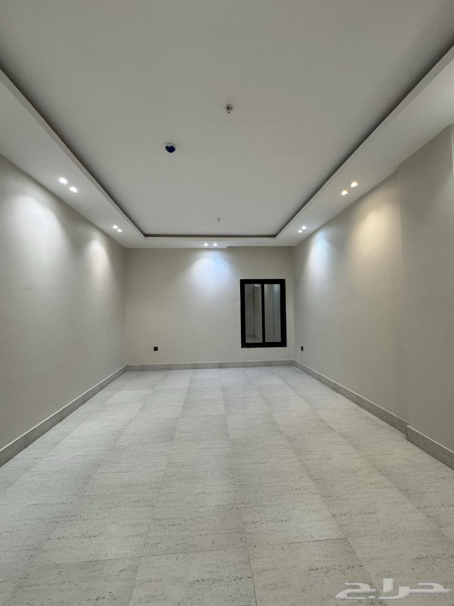 4 bedroom apartment in Al Hamra, Eastern Province 6