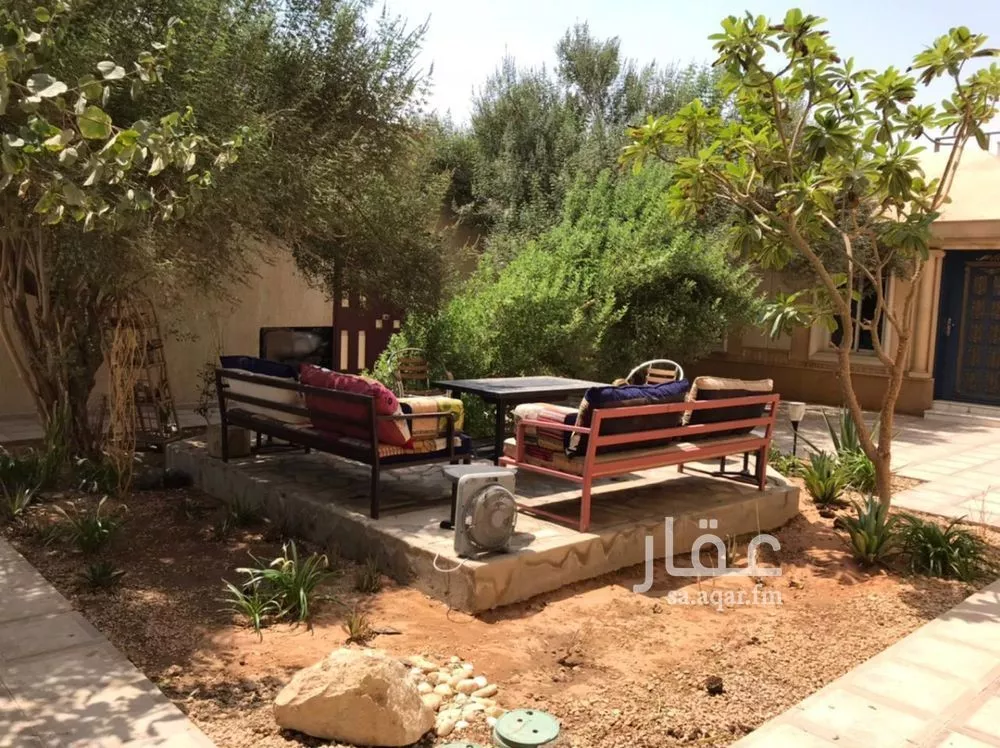 7 bedroom villa in Al Ghadir 8