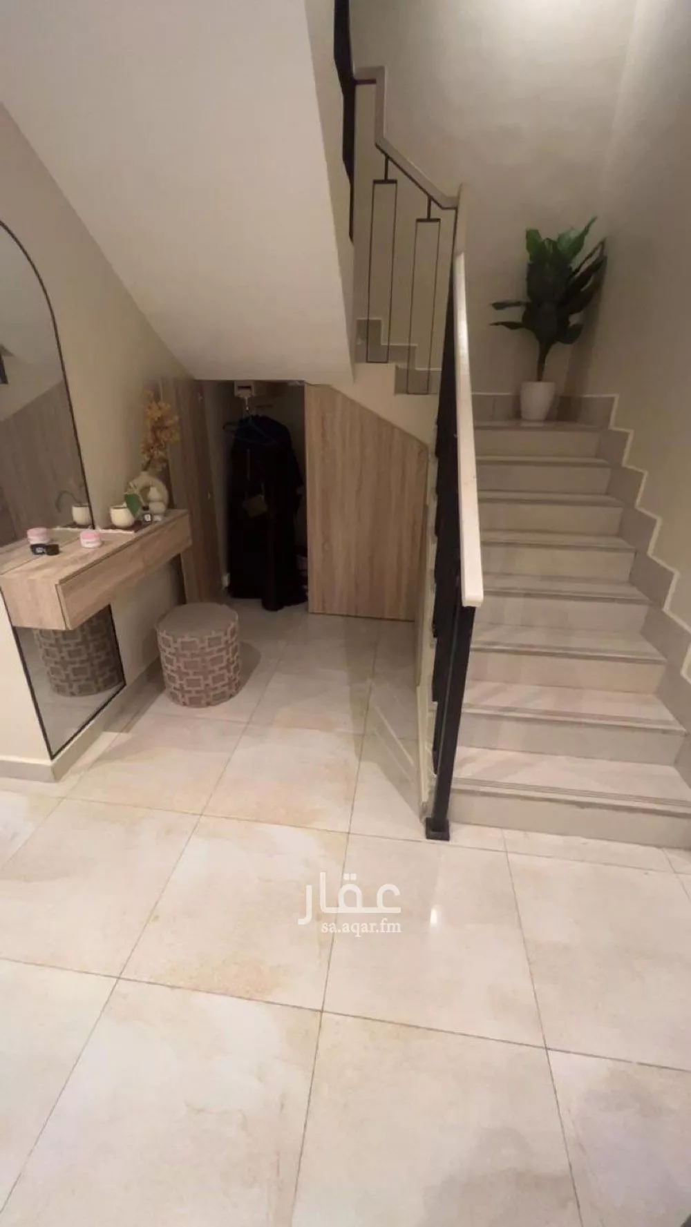 5 bedroom villa in Al Narjis 4