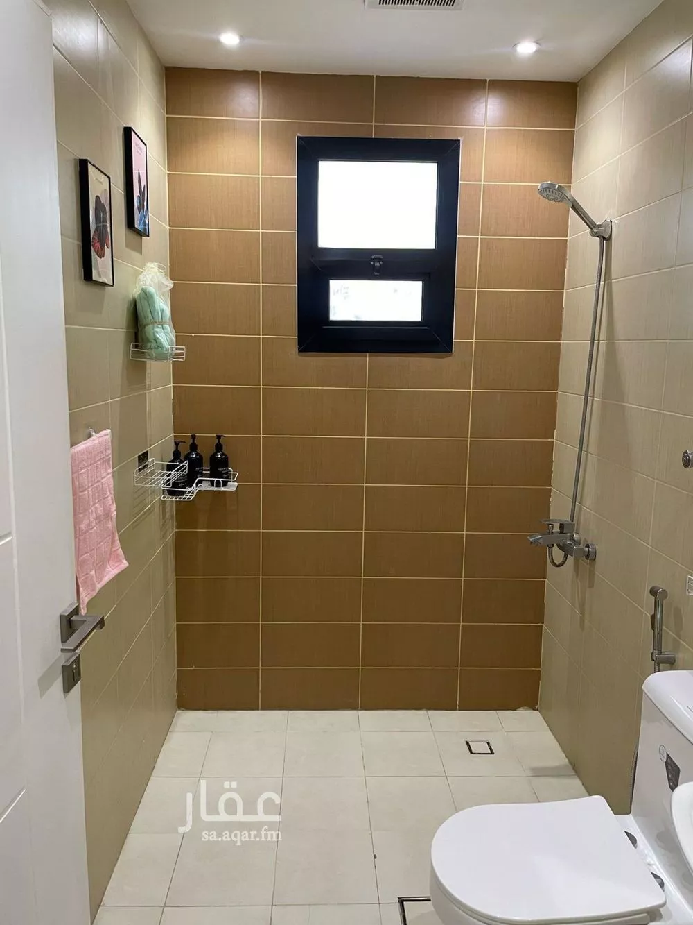 5 bedroom apartment in Al Yasmin 3