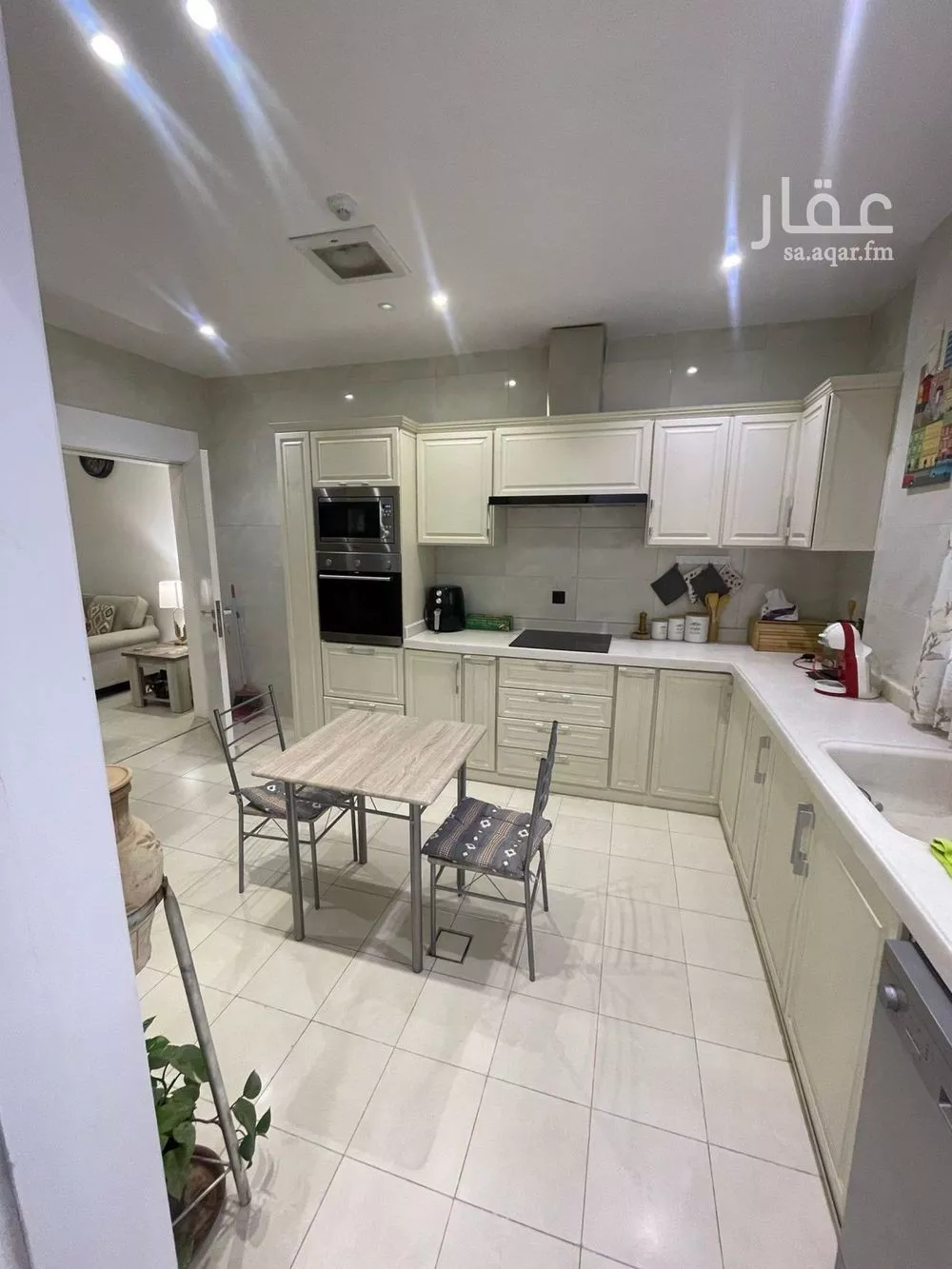 5 bedroom apartment in Al Yasmin 4