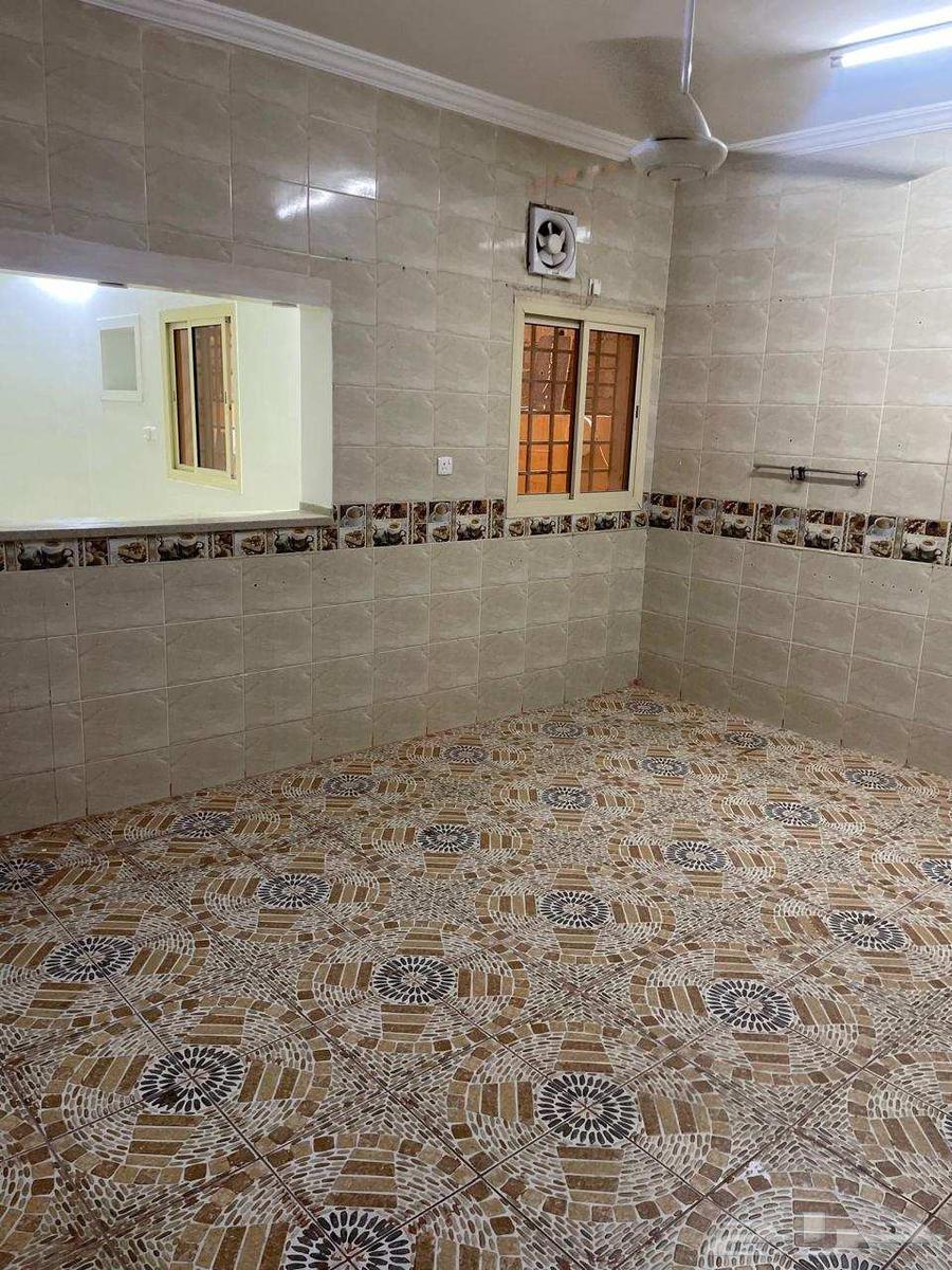 شقة 4 غرف في ولي العهد 5