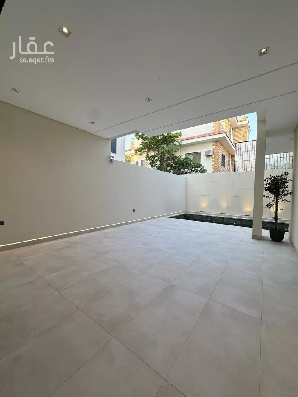 5 bedroom villa in Al Murjan 18