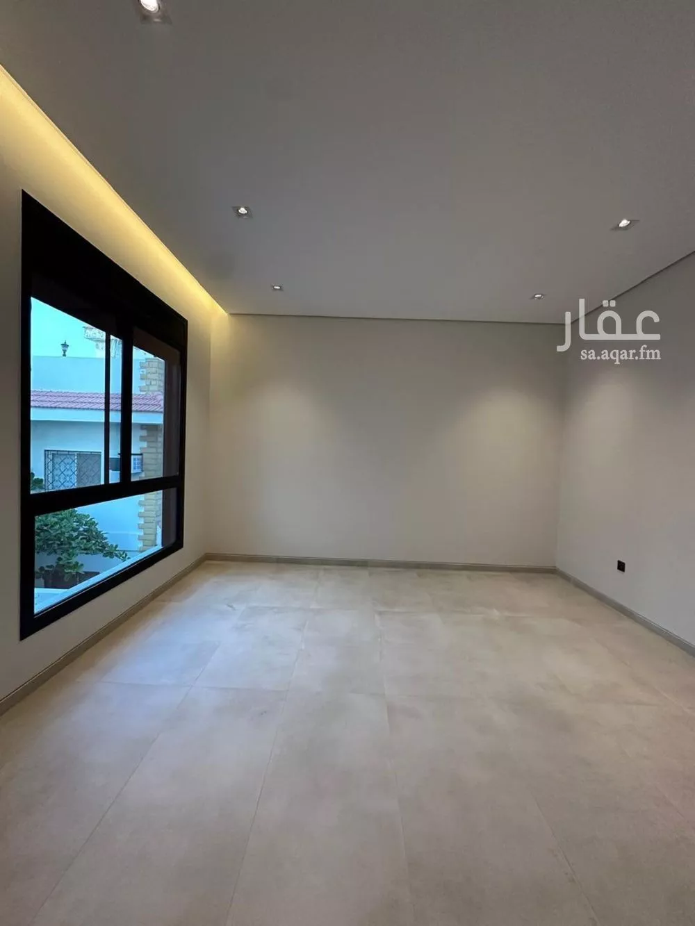 5 bedroom villa in Al Murjan 10