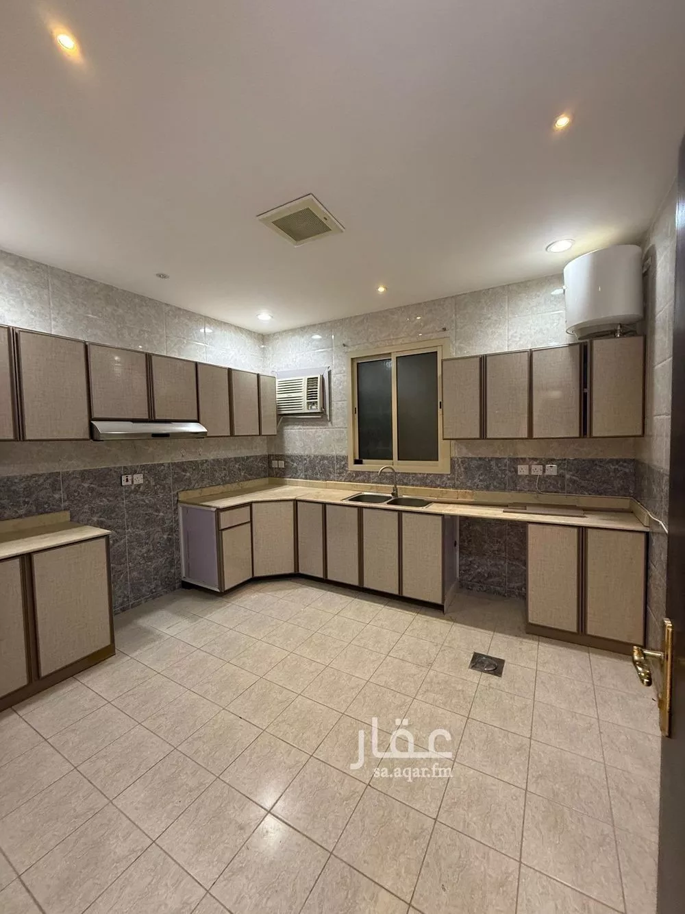 3 bedroom apartment in Al Aridh 6